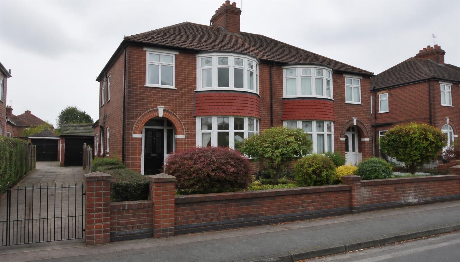 Heating engineers covering Timperley — local streets and housing in Timperley, Greater Manchester